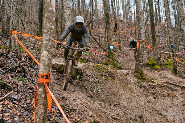 Les avantages du dobok taekwondo pour exceller en sport